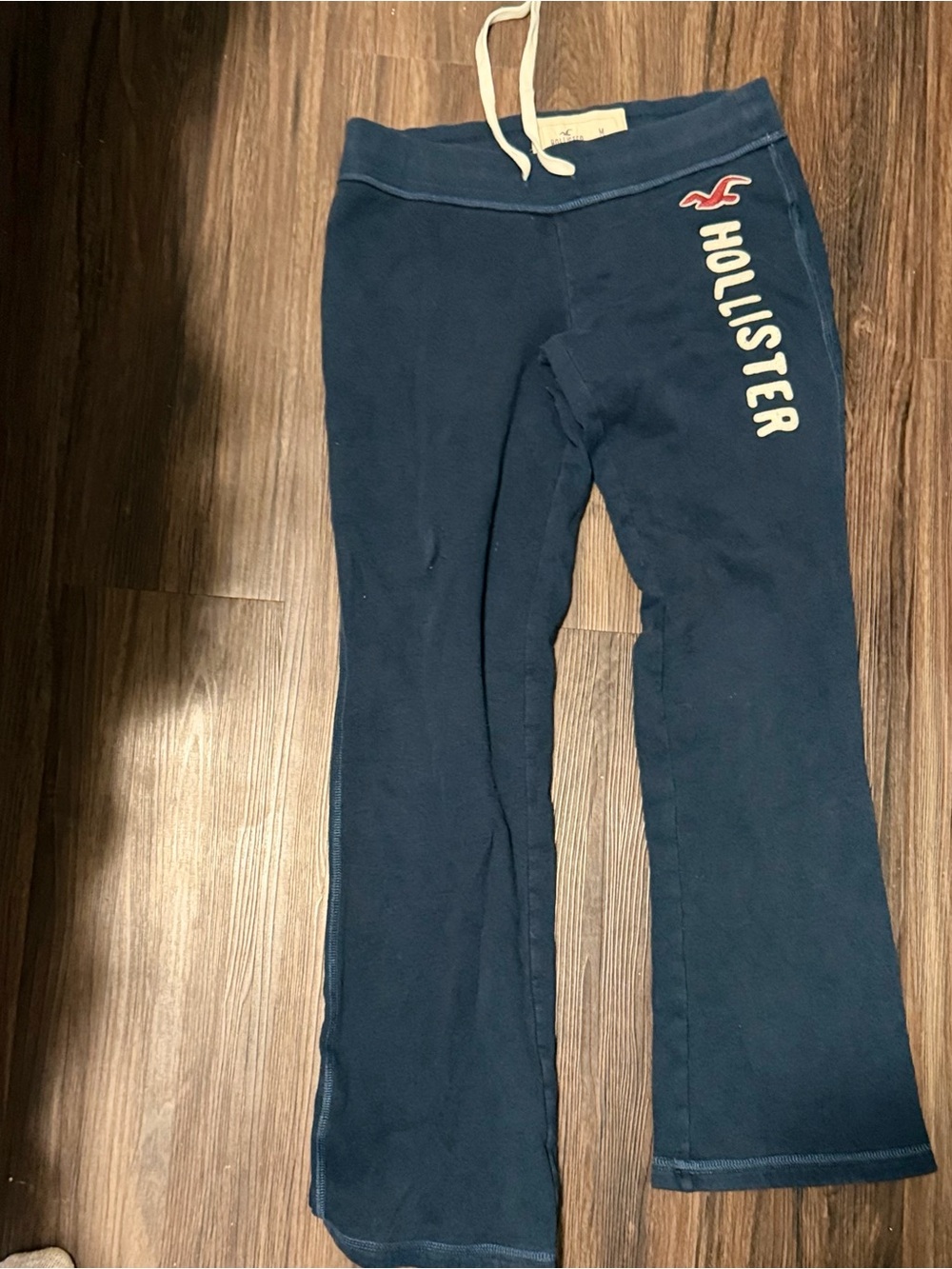 Hollister Navy Pullover Sweatshirt - Picture 2 of 3